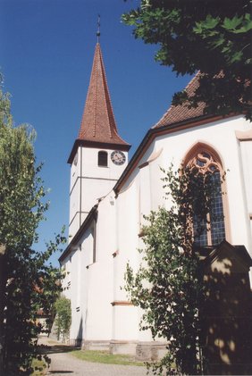 In Ickelheim entsteht derzeit die Kirchhofmauer. Eine auch für das Ortsbild wichtige Maßnahme.