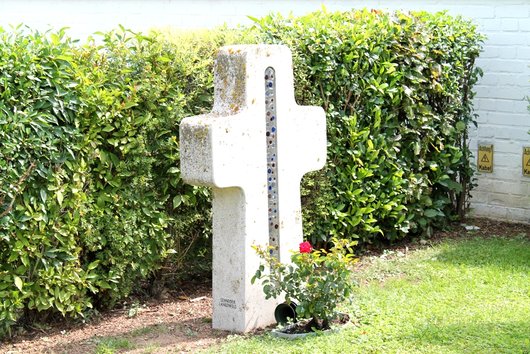 Grabfeld für totgeborene Kinder am Friedhof Bad Windsheim Grabfeld für totgeborene Kinder am Friedhof Bad Windsheim
